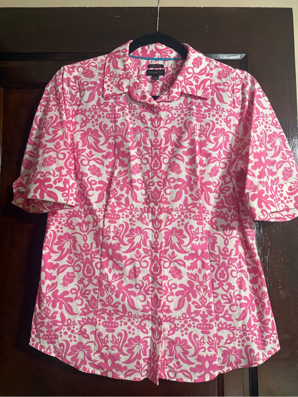 Women’s Talbots Short Sleeve Buttondown 🩷🤍